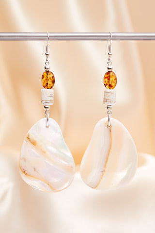 CREAM SAND AND SHELL EARRINGS