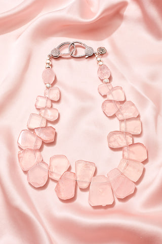THE PRINCESS  OF PINK ROSES AND THORNS  NECKLACE