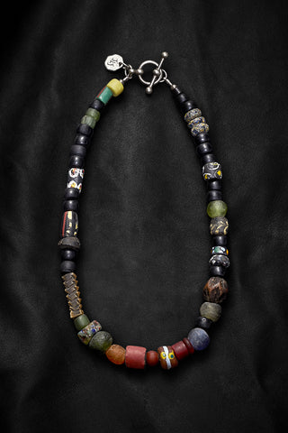 BLACK COLORFUL SPRING EQUINOX CHOKER NECKLACE