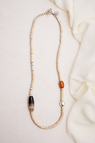 CREAMY AMBER AND AGATE STERLING SILVER NECKLACE