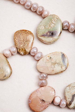 PINK SHADES OF SAND NECKLACE
