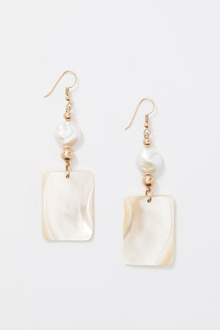 14K GOLD PEARL AND SILK SHELL EARRINGS