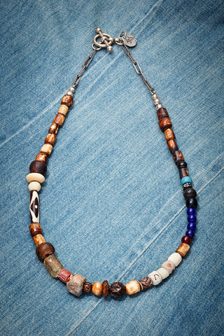 EARTH AND NAVY NECKLACE