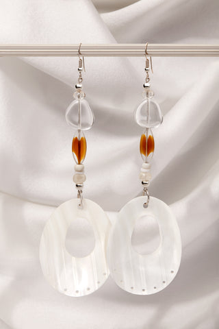LONG CLEAR AND HONEY OVAL PRINT SHELL EARRINGS