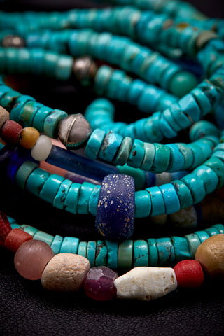 LONG TURQUOISE COLORFUL POP NECKLACE